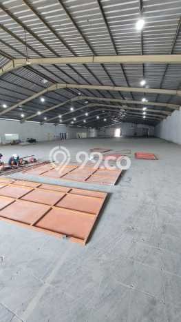 Gudang disewakan lokasi strategis Pasar Rebo Jakarta Timur 2400m2 Gudang disewakan lokasi strategis Pasar Rebo Jakarta Timur 2400m2