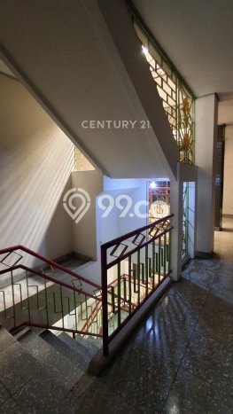 For Sale! Luxury House LT 304m2 Desain Modern di Pasar Baru For Sale! Luxury House LT 304m2 Desain Modern di Pasar Baru