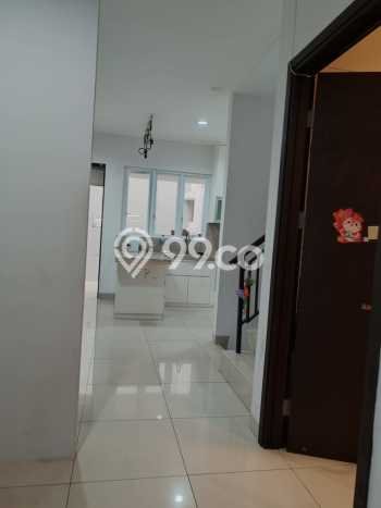 Rumah Modern 3 KT di Green Lake City Jakarta Barat Semi Furnished Rumah Modern 3 KT di Green Lake City Jakarta Barat Semi Furnished