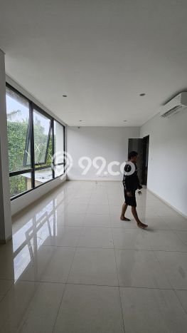 Dijual Rumah Luas Elegan Dengan View Cantik di Lebak Bulus, Jakarta Selatan Dijual Rumah Luas Elegan Dengan View Cantik di Lebak Bulus, Jakarta Selatan