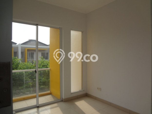 Lokasi strategis! Rumah siap pakai dikontrakkan di Cengkareng LB 100m2 Lokasi strategis! Rumah siap pakai dikontrakkan di Cengkareng LB 100m2