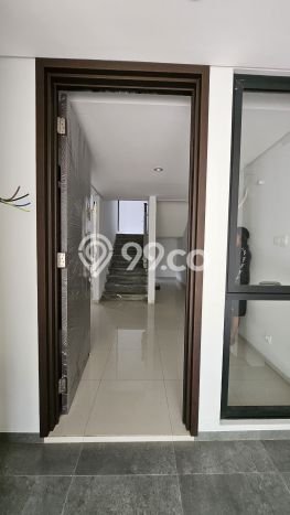 Dijual Rumah Luas Elegan Dengan View Cantik di Lebak Bulus, Jakarta Selatan Dijual Rumah Luas Elegan Dengan View Cantik di Lebak Bulus, Jakarta Selatan