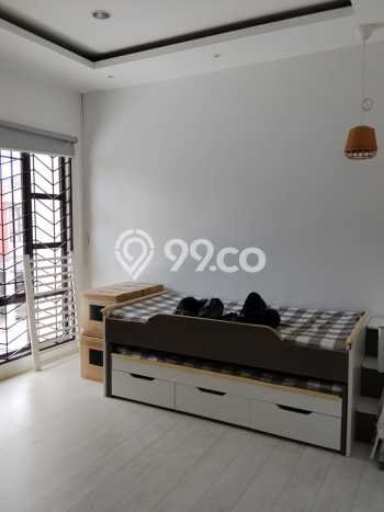 Rumah Elit LB 400m2 Siap Pakai Desain Elegan di Green Lake City, Jakarta Barat Rumah Elit LB 400m2 Siap Pakai Desain Elegan di Green Lake City, Jakarta Barat