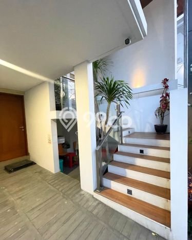 Rumah Luxury Modern Tanpa Renovasi di Pantai Indah Kapuk Jakarta Utara Rumah Luxury Modern Tanpa Renovasi di Pantai Indah Kapuk Jakarta Utara
