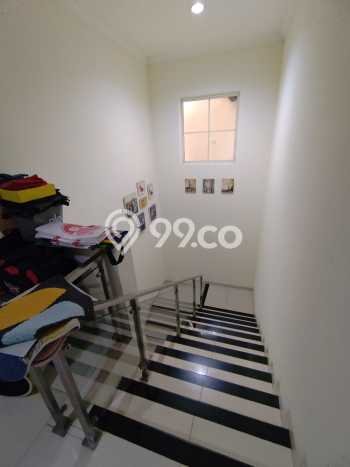 Disewakan! Rumah 4 Kamar Tidur &
3 Kamar Mandi di Pantai Indah Kapuk, Jakarta Utara Disewakan! Rumah 4 Kamar Tidur &
3 Kamar Mandi di Pantai Indah Kapuk, Jakarta Utara