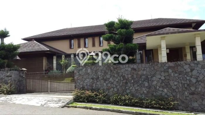 Rumah Luxury Modern Siap Huni di Setiabudi Bandung Rumah Luxury Modern Siap Huni di Setiabudi Bandung
