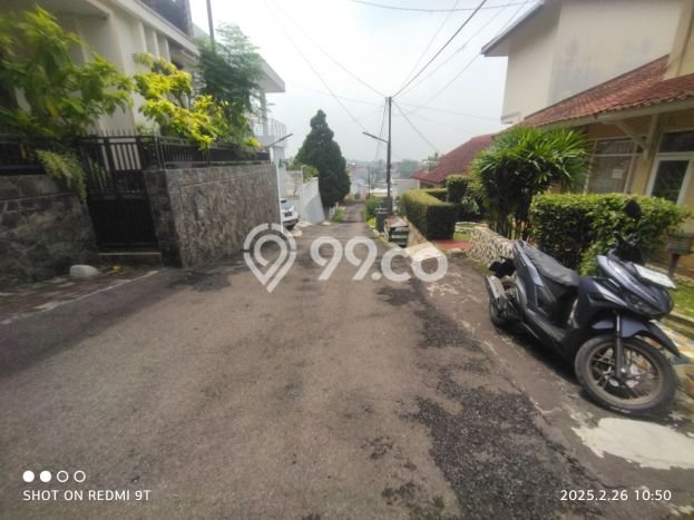 Rumah Luas Asri 5 KT Siap Pakai di Cigadung Bandung Rumah Luas Asri 5 KT Siap Pakai di Cigadung Bandung