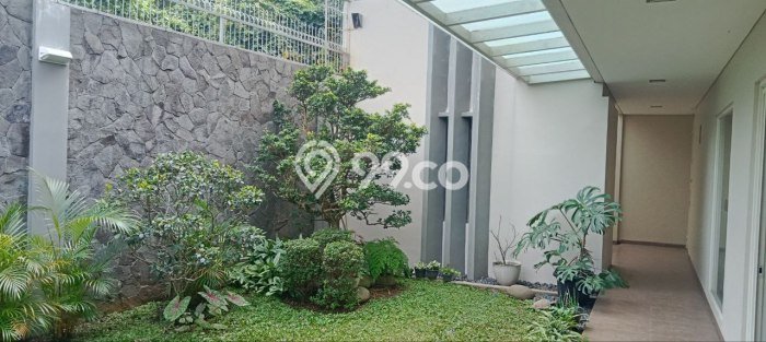 Rumah Elit LB 350m2 Siap Huni Desain Elegan di Setra Sari, Bandung Rumah Elit LB 350m2 Siap Huni Desain Elegan di Setra Sari, Bandung