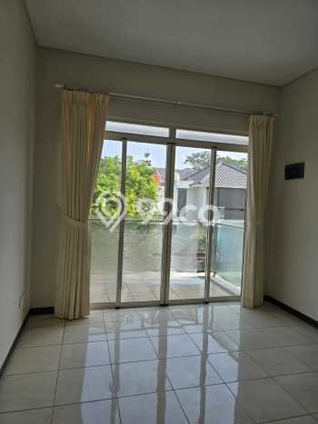 Rumah Elit Modern Siap Huni di Kota Baru Parahyangan Bandung Rumah Elit Modern Siap Huni di Kota Baru Parahyangan Bandung