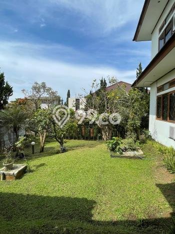 Jual Rumah Mewah Megah Dengan View Eksklusif di Setiabudi, Bandung Jual Rumah Mewah Megah Dengan View Eksklusif di Setiabudi, Bandung