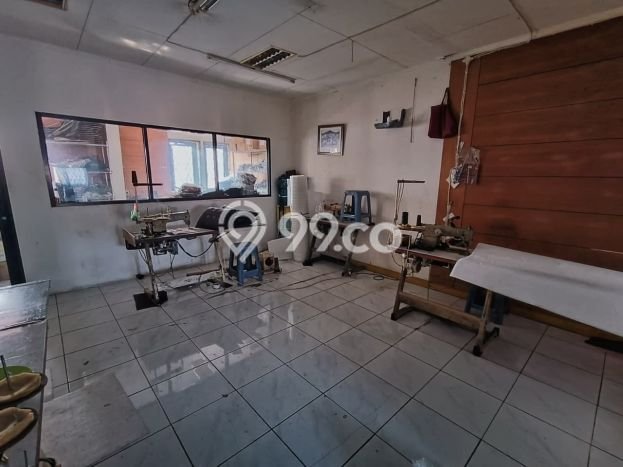 Unit Ruko Dijual di Malang LT 73m2 & LB 193m2 Unit Ruko Dijual di Malang LT 73m2 & LB 193m2