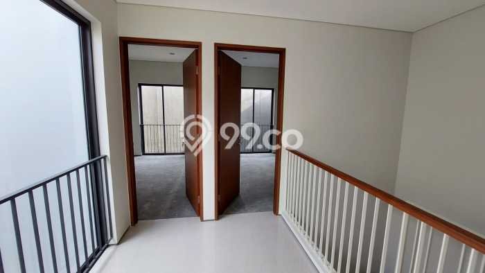 Dijual Rumah 3 Kamar Lokasi Ideal Bagus dan Strategis di Cinere Dijual Rumah 3 Kamar Lokasi Ideal Bagus dan Strategis di Cinere
