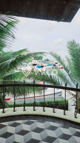 Ready to Use! Luxury House LT 650m2 Desain Elegan di Pluit Ready to Use! Luxury House LT 650m2 Desain Elegan di Pluit
