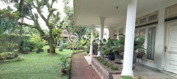 Dijual Rumah Mewah Megah Dengan View Eksklusif di Pondok Labu, Jakarta Selatan Dijual Rumah Mewah Megah Dengan View Eksklusif di Pondok Labu, Jakarta Selatan