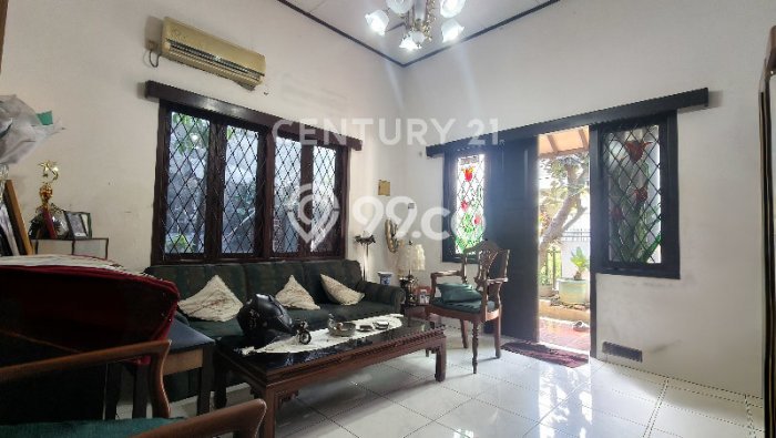Dijual Rumah Premium dengan Fasilitas Sekitar Komplit di Menteng, Jakarta Pusat Dijual Rumah Premium dengan Fasilitas Sekitar Komplit di Menteng, Jakarta Pusat