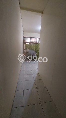 For Sale Rumah 8 Kamar Lokasi Strategis Nyaman dan Strategis di Senen For Sale Rumah 8 Kamar Lokasi Strategis Nyaman dan Strategis di Senen