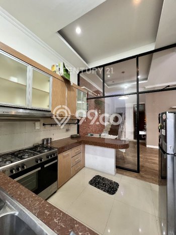 Disewakan! Rumah 3 Kamar Tidur &
3 Kamar Mandi di Kayu Putih, Jakarta Timur Disewakan! Rumah 3 Kamar Tidur &
3 Kamar Mandi di Kayu Putih, Jakarta Timur