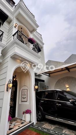 Rumah Mewah LB 400m2 Siap Pakai Desain Elegan di Condet, Jakarta Timur Rumah Mewah LB 400m2 Siap Pakai Desain Elegan di Condet, Jakarta Timur
