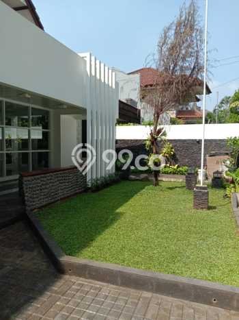 Hunian Minimalis Disewakan di Pondok Indah Jakarta Selatan 4 KT & 4 KM Hunian Minimalis Disewakan di Pondok Indah Jakarta Selatan 4 KT & 4 KM