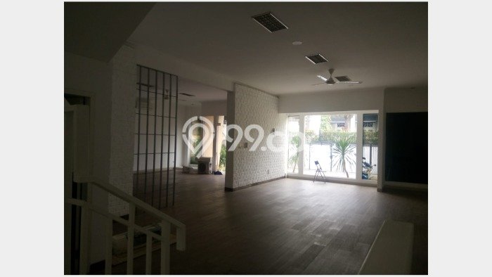 LOKASI STRATEGIS! Ruko di Kemang, Luas 132m², Kawasan Ramai, Ready Bisnis LOKASI STRATEGIS! Ruko di Kemang, Luas 132m², Kawasan Ramai, Ready Bisnis