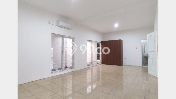 Jarang Ada! Rumah Kontrakan 4 Kamar Bagus Siap Huni Kemang Jarang Ada! Rumah Kontrakan 4 Kamar Bagus Siap Huni Kemang