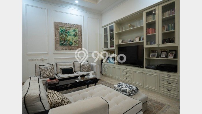 Rumah Elit LB 500m2 Siap Pakai Desain Elegan di Kemang, Jakarta Selatan Rumah Elit LB 500m2 Siap Pakai Desain Elegan di Kemang, Jakarta Selatan