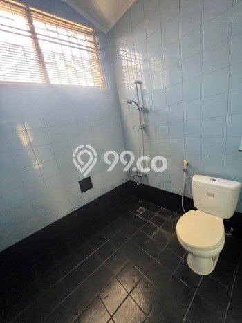 Rumah Luxury Modern Tanpa Renovasi di Kemanggisan Jakarta Barat Rumah Luxury Modern Tanpa Renovasi di Kemanggisan Jakarta Barat