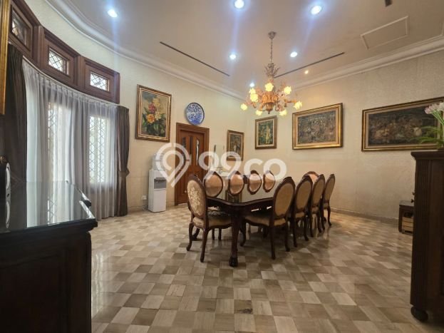 Rumah Luxury Modern Tanpa Renovasi di Simprug Jakarta Selatan Rumah Luxury Modern Tanpa Renovasi di Simprug Jakarta Selatan