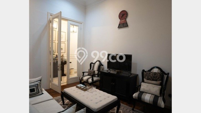 Rumah Elit LB 500m2 Siap Pakai Desain Elegan di Kemang, Jakarta Selatan Rumah Elit LB 500m2 Siap Pakai Desain Elegan di Kemang, Jakarta Selatan