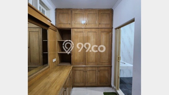Rumah sewa siap pakai 4 Kamar Tidur di Pondok Indah, Jakarta Selatan Rumah sewa siap pakai 4 Kamar Tidur di Pondok Indah, Jakarta Selatan