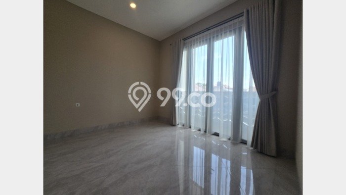 Rumah Luxury Modern Tanpa Renovasi di Pondok Indah Jakarta Selatan Rumah Luxury Modern Tanpa Renovasi di Pondok Indah Jakarta Selatan