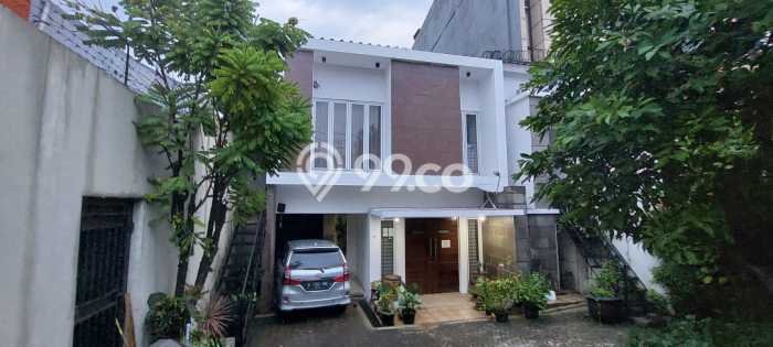 Ready to Use! Premium House LT 310m2 Desain Modern di Panglima Polim Ready to Use! Premium House LT 310m2 Desain Modern di Panglima Polim