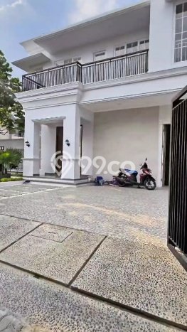 Ready to Use! Premium House LT 302m2 Desain Elegan di Lebak Bulus Ready to Use! Premium House LT 302m2 Desain Elegan di Lebak Bulus