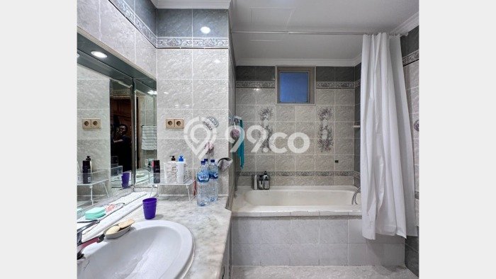 Dijual Apartemen Luxury di Pondok Indah 3 Kamar & 3 Kamar Mandi Dijual Apartemen Luxury di Pondok Indah 3 Kamar & 3 Kamar Mandi