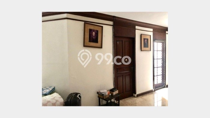 Siap Huni Rumah Mewah 4 Kamar di Kebayoran Baru Dekat ke Mana Saja Siap Huni Rumah Mewah 4 Kamar di Kebayoran Baru Dekat ke Mana Saja