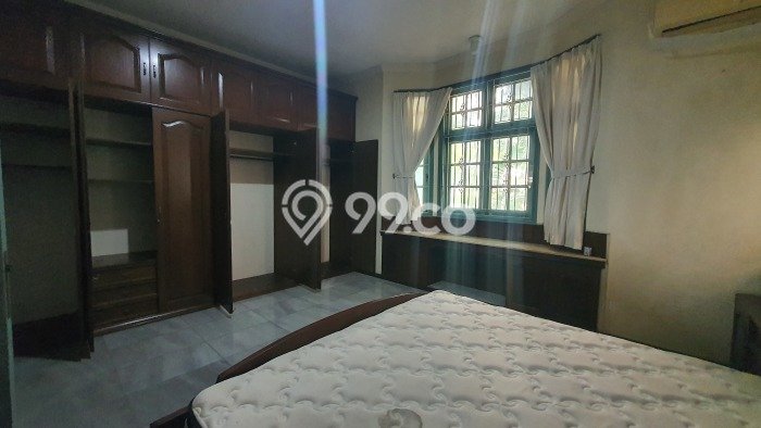 Disewakan Rumah Strategis LT 900m2 / LB 502m2 di Pondok Indah, Jakarta Selatan Disewakan Rumah Strategis LT 900m2 / LB 502m2 di Pondok Indah, Jakarta Selatan
