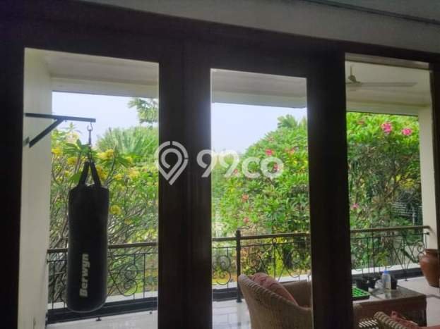 Rumah Elit Modern Tanpa Renovasi di Kemang Jakarta Selatan Rumah Elit Modern Tanpa Renovasi di Kemang Jakarta Selatan