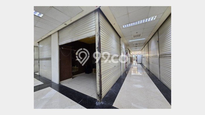 Komersial Dijual di Kebayoran Lama Jakarta Selatan dengan Luas Bangunan 8m2 Komersial Dijual di Kebayoran Lama Jakarta Selatan dengan Luas Bangunan 8m2