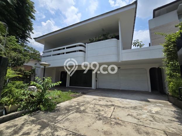Rumah Elit Modern Tanpa Renovasi di Pondok Indah Jakarta Selatan Rumah Elit Modern Tanpa Renovasi di Pondok Indah Jakarta Selatan