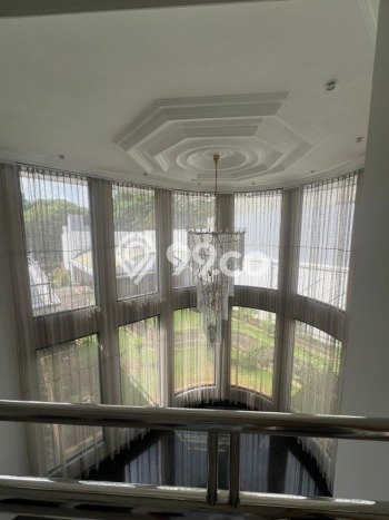 Rumah Luxury Modern Tanpa Renovasi di Kemanggisan Jakarta Barat Rumah Luxury Modern Tanpa Renovasi di Kemanggisan Jakarta Barat
