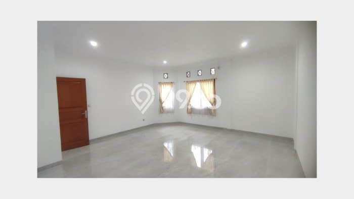 Disewakan Rumah Murah di Cipete Jakarta Selatan Punya 4 Kamar Tidur Disewakan Rumah Murah di Cipete Jakarta Selatan Punya 4 Kamar Tidur