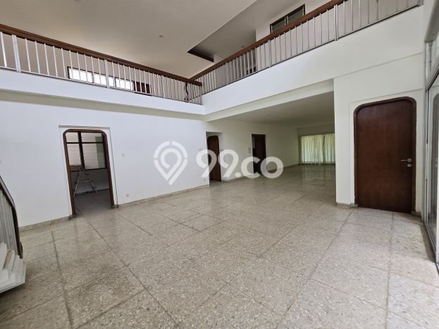 Rumah Elit Modern Tanpa Renovasi di Pondok Indah Jakarta Selatan Rumah Elit Modern Tanpa Renovasi di Pondok Indah Jakarta Selatan