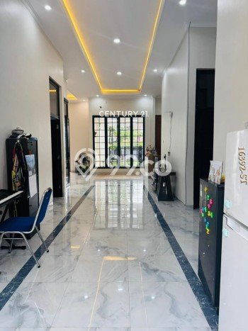 Rumah Eksklusif Siap Huni LT 218m2 di Serpong, Tangerang Selatan Rumah Eksklusif Siap Huni LT 218m2 di Serpong, Tangerang Selatan