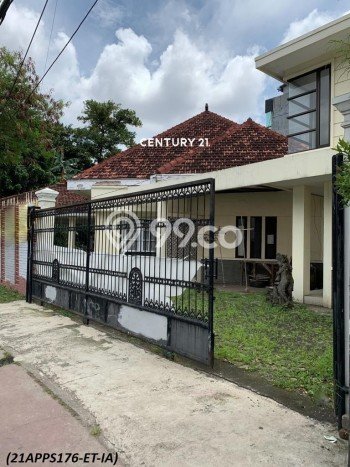Siap Huni Hunian Elit 4 Kamar di Menteng Dekat ke Mana Pun Siap Huni Hunian Elit 4 Kamar di Menteng Dekat ke Mana Pun