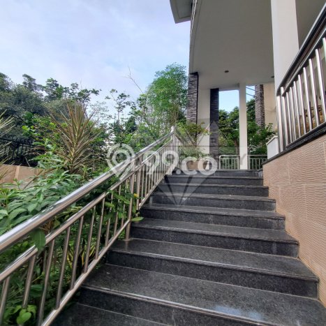 Rumah Luxury Modern Siap Huni di Intercon Jakarta Barat Rumah Luxury Modern Siap Huni di Intercon Jakarta Barat