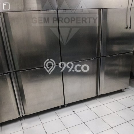 Ruko Dijual di Prime Area Jakarta Barat Luas 240m2 Ruko Dijual di Prime Area Jakarta Barat Luas 240m2