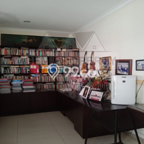 Rumah Luxury Modern Tanpa Renovasi di Green Lake City Jakarta Barat Rumah Luxury Modern Tanpa Renovasi di Green Lake City Jakarta Barat