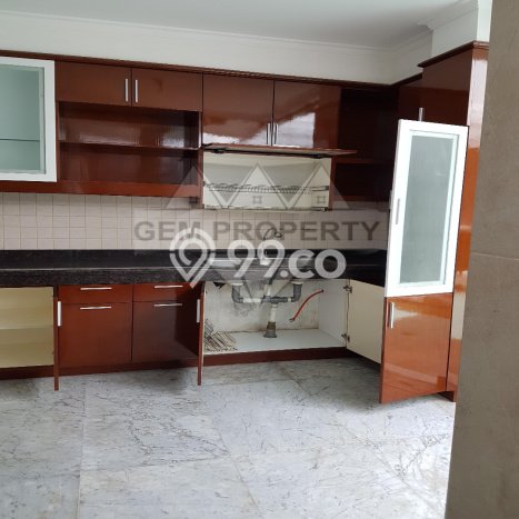 Rumah Elit Modern Tanpa Renovasi di Intercon Jakarta Barat Rumah Elit Modern Tanpa Renovasi di Intercon Jakarta Barat