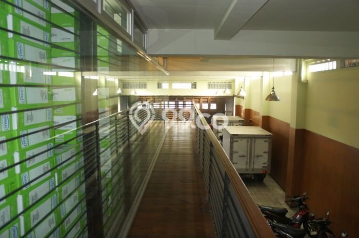 Ruko Bagus Dijual LB 720m2 Lokasi Strategis Bandung Area Cocok untuk Berbisnis Ruko Bagus Dijual LB 720m2 Lokasi Strategis Bandung Area Cocok untuk Berbisnis