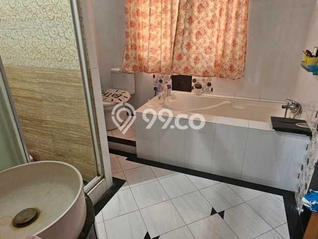 Jual Rumah Luas Elegan Dengan View Cantik di Setra Duta, Bandung Jual Rumah Luas Elegan Dengan View Cantik di Setra Duta, Bandung